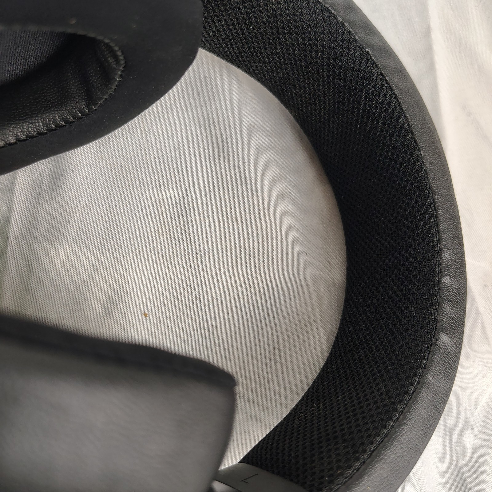 Razer Kraken Multi-Platform Wired Gaming Headset With Box