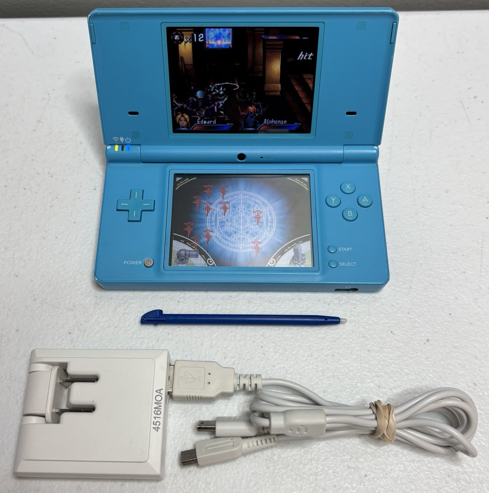 Nintendo DSi Blue Handheld Console TWL-001 Tested Working w/ Stylus & Charger