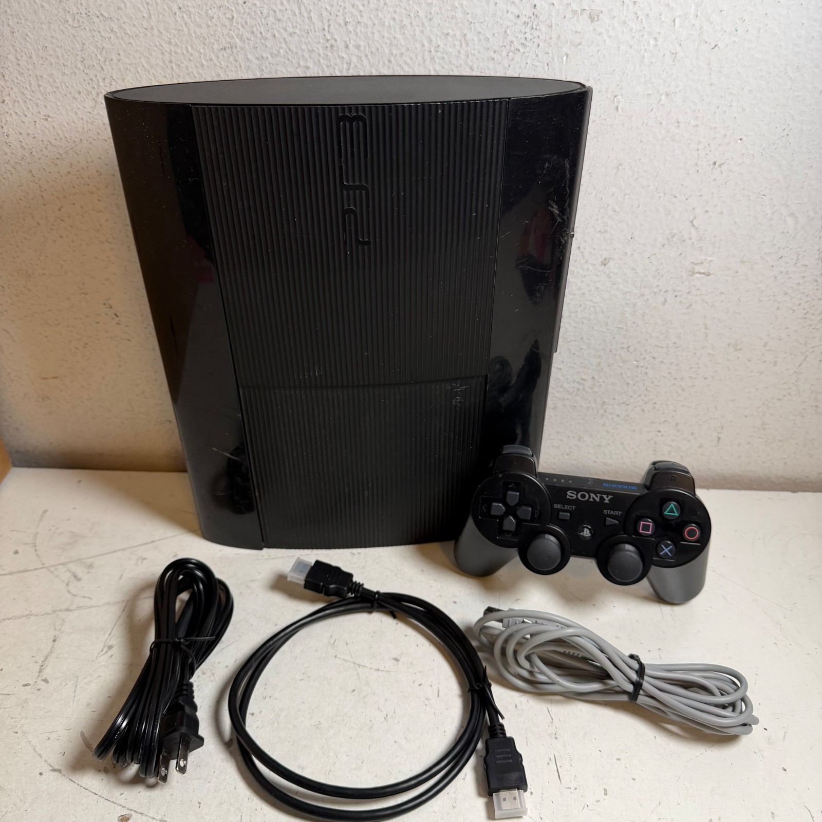Sony PlayStation 3 CECH-4001B 250gb Black Video Gaming Console With Controller