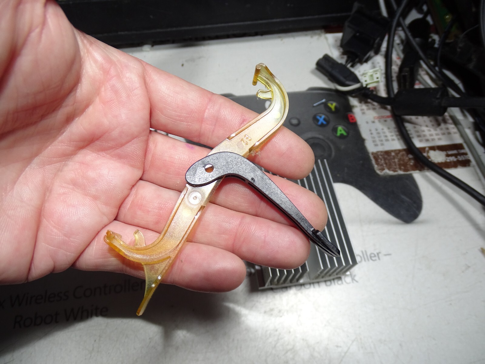 Microsoft 2001-2005 Xbox Original CPU Heat Sink & Clamp ONLY-Just OK-READ ALL