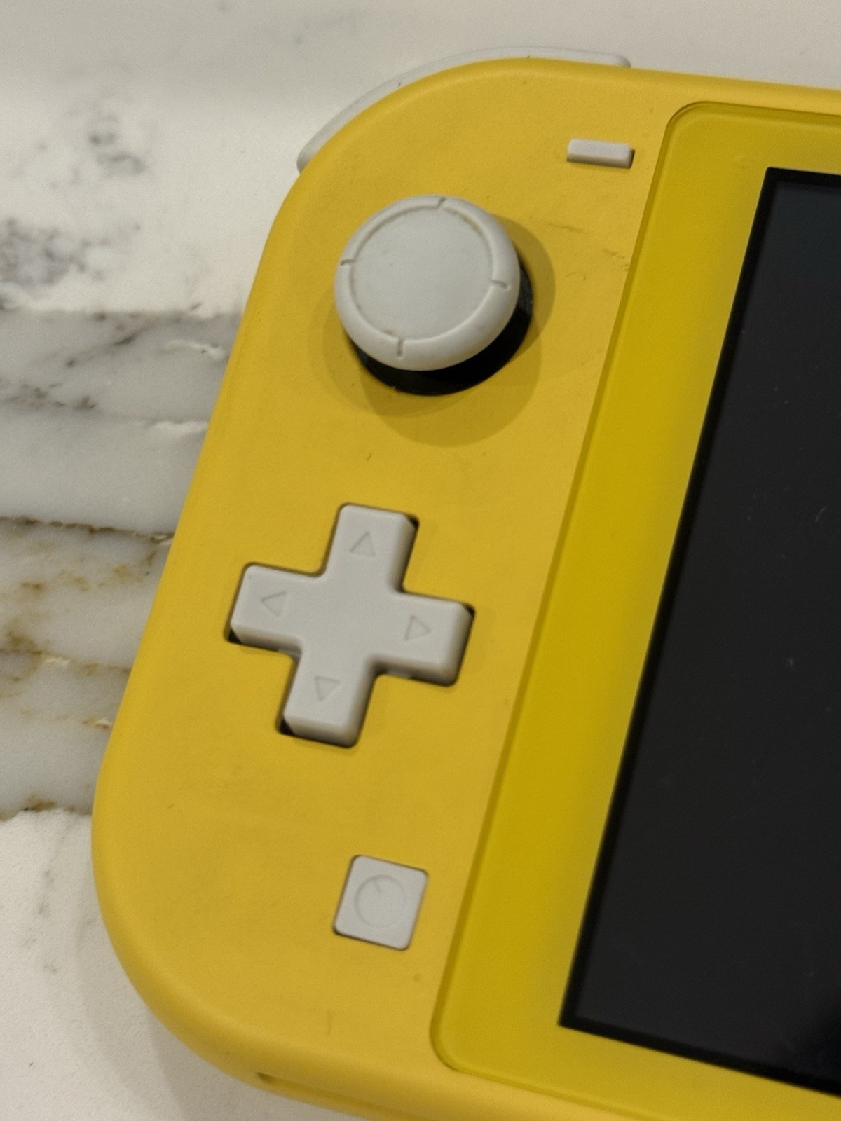 Nintendo Switch Lite Console YELLOW HDH-001 Handheld Video Game System