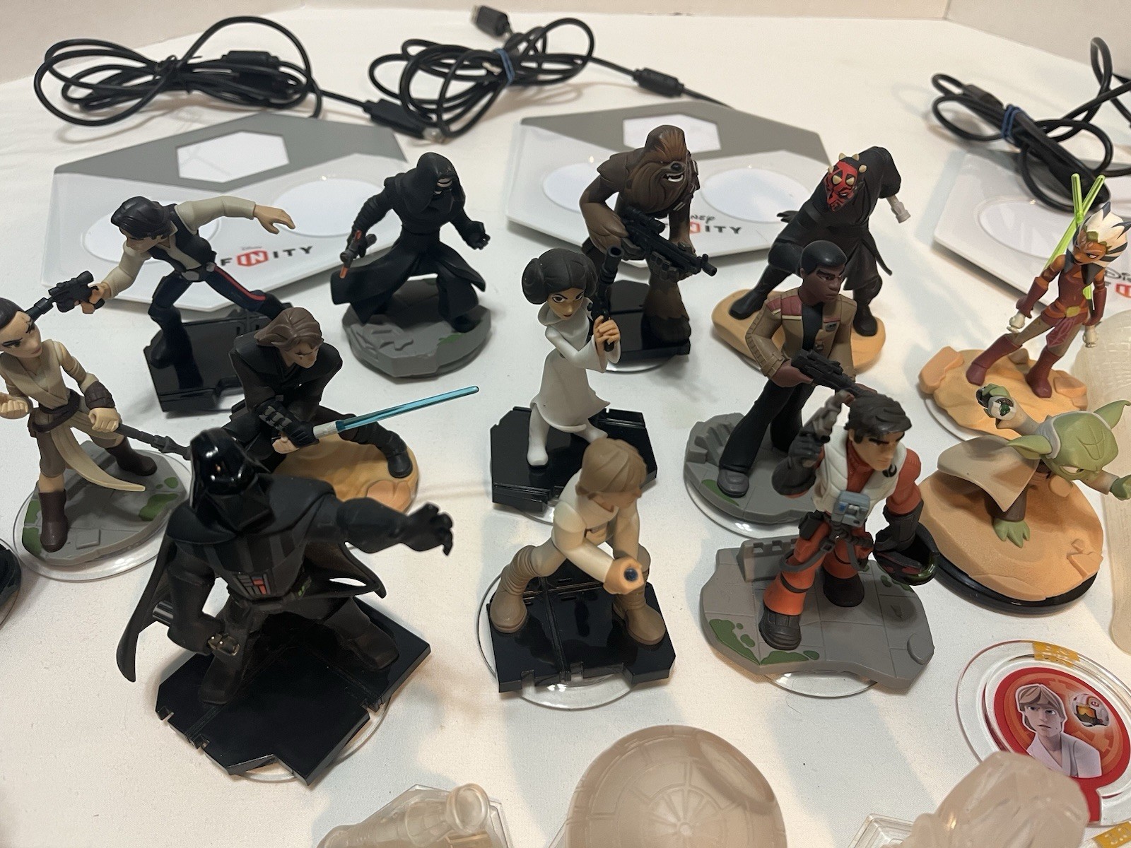 Disney Infinity Character Figure Pack Lot Darth Vader Yoda Iron Man Thor.