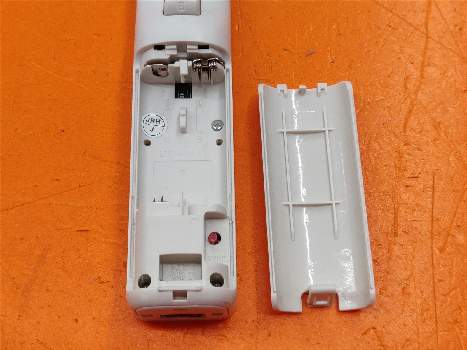 ⭐️⭐️⭐️⭐️⭐️ Unbranded Nintendo Wii White Remote Controller w Yoshi Skin