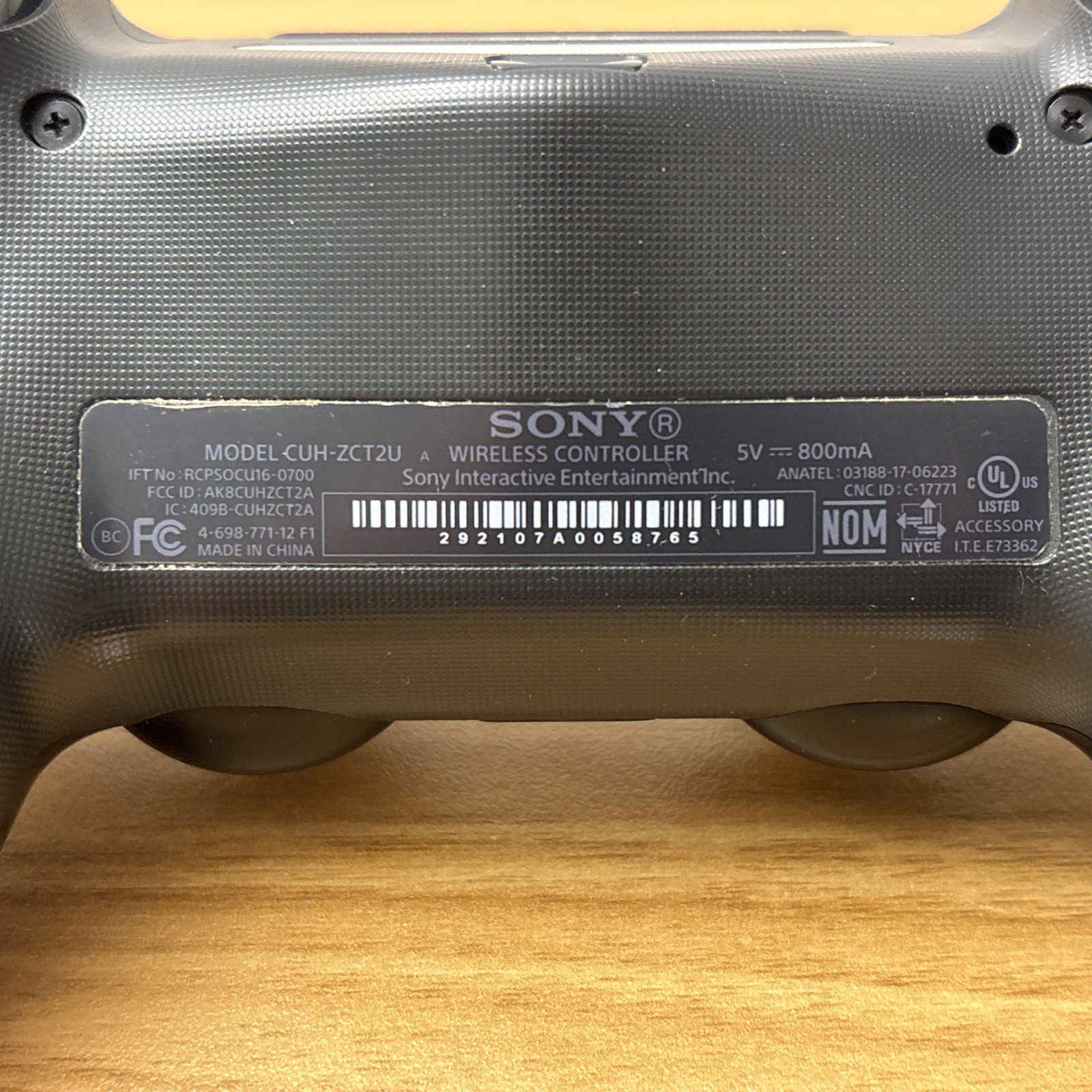 Sony PS4 Slim 1TB CUH-2115B Console Cords, Charger, Controller, FREE SHIPPING