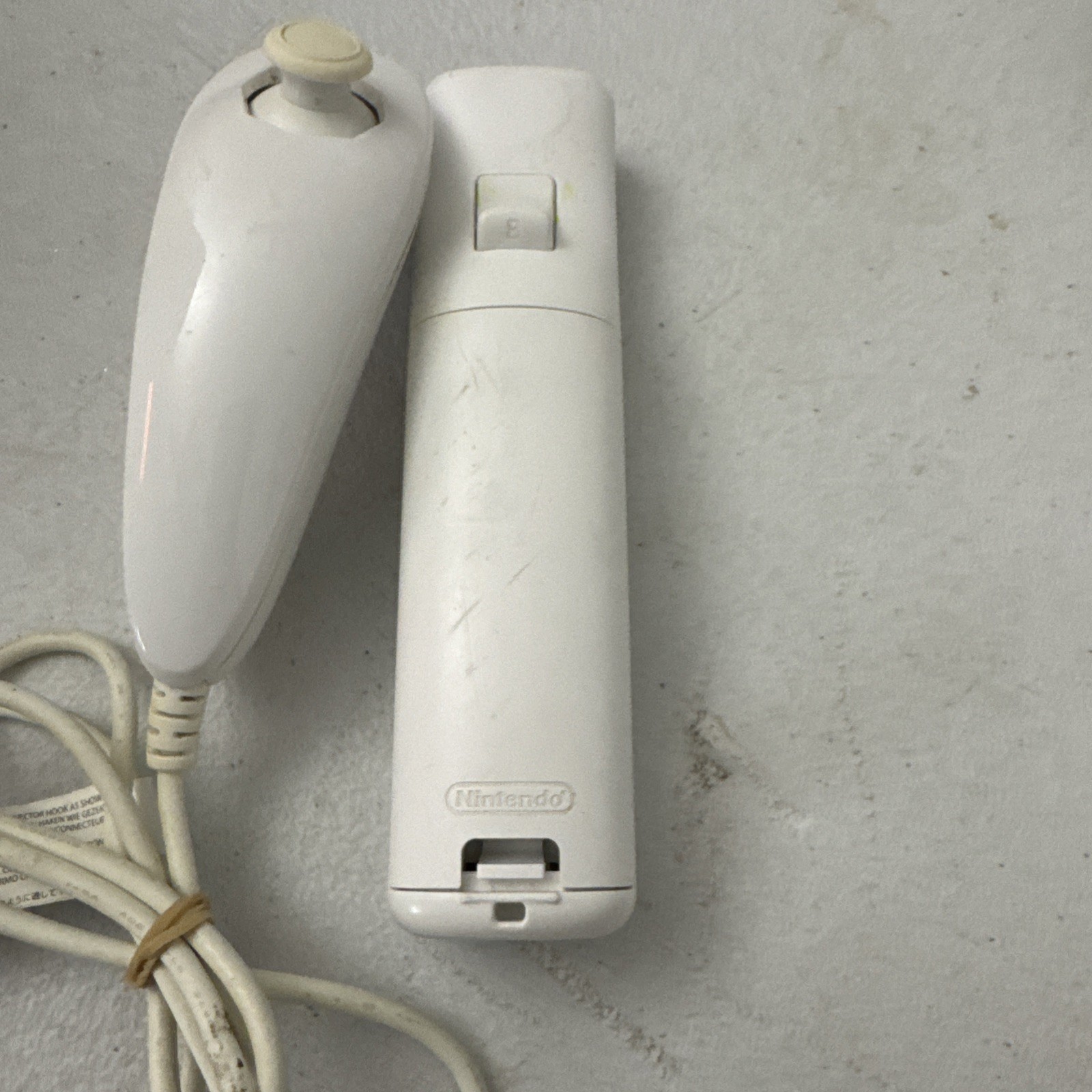 Nintendo Wii White Motion Plus Controller with Nunchuck
