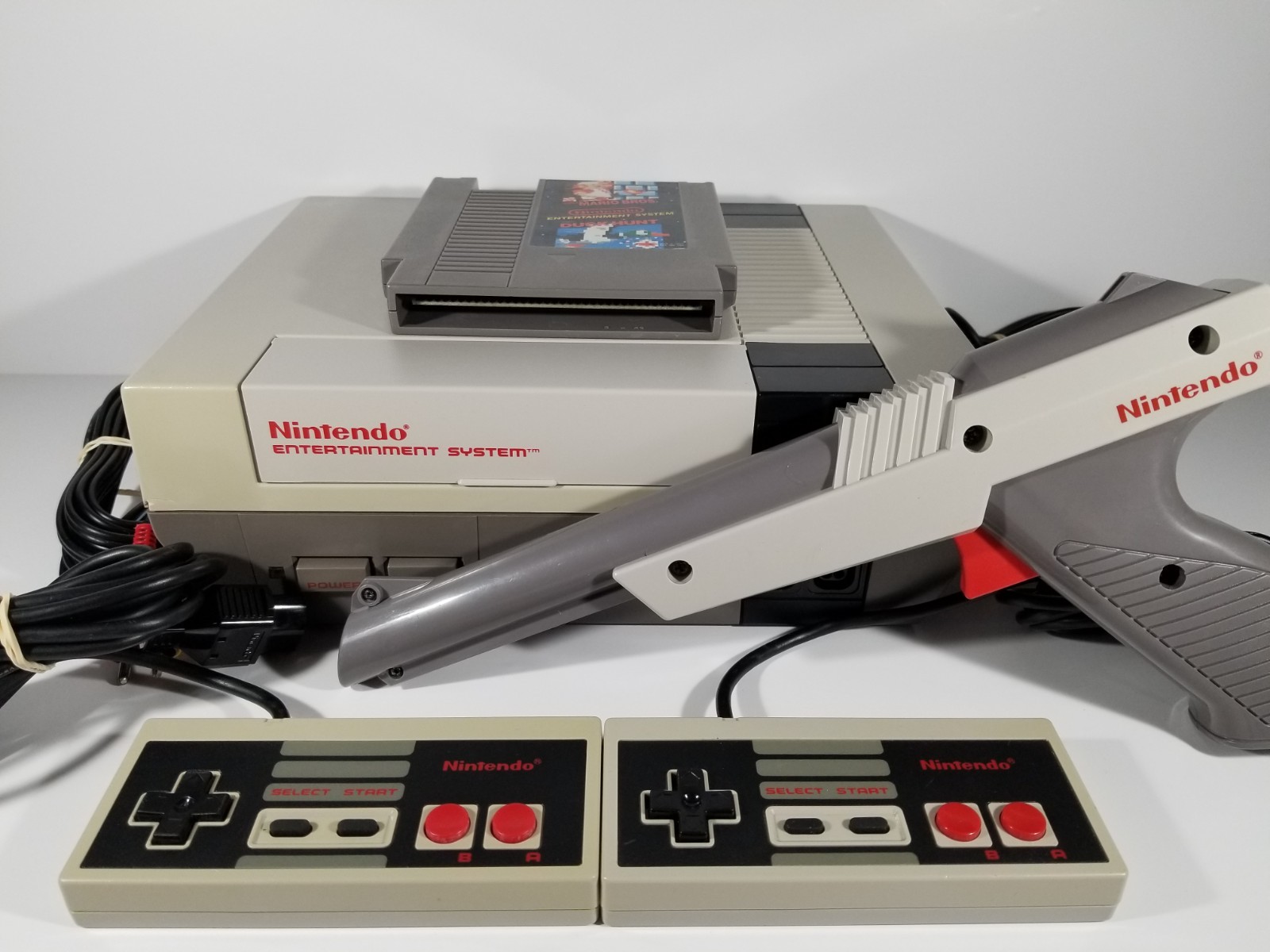 ¤ Nintendo Nes Console System ¤ W/ 2 Controllers Zapper Game All Wires Lot READ!
