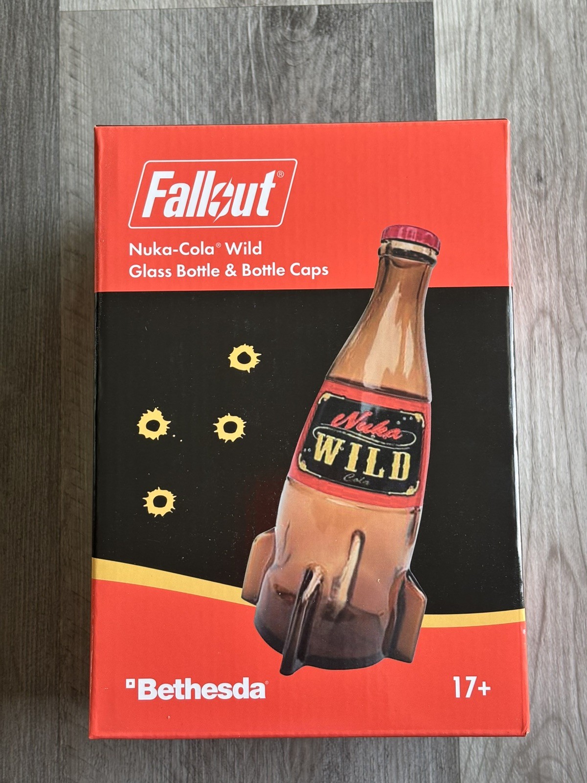 Fallout Nuka Cola Wild Glass Rocket Bottle & 10 Caps New