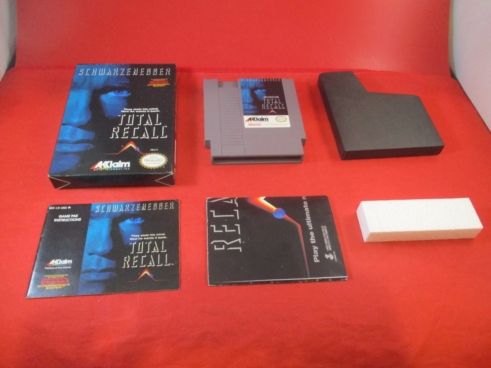 Total Recall (Nintendo NES) COMPLETE w/ Box manual game poster WORKS!