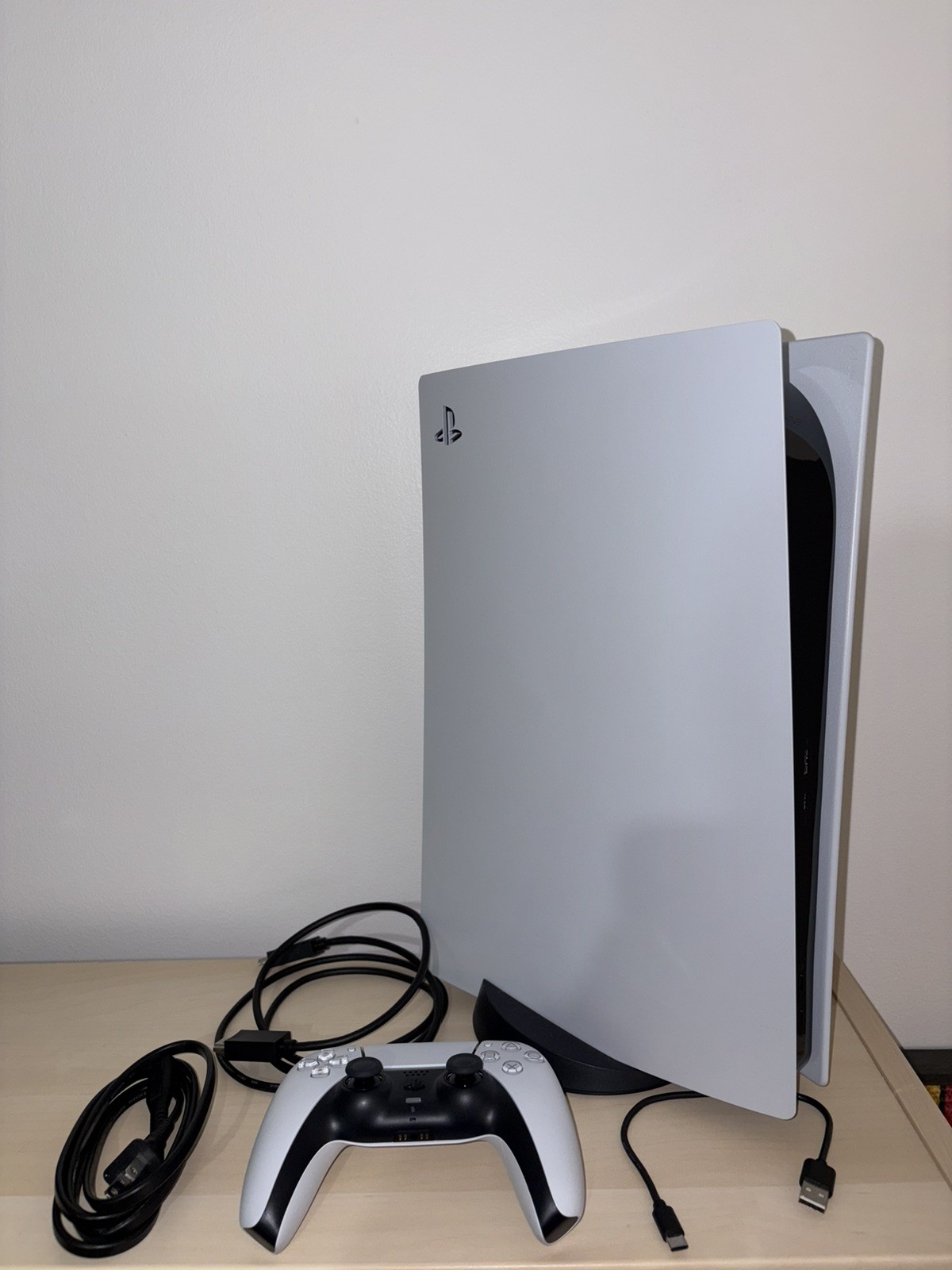 Sony PlayStation 5 Disc PS5 825GB White Console Gaming System CFI-1015A