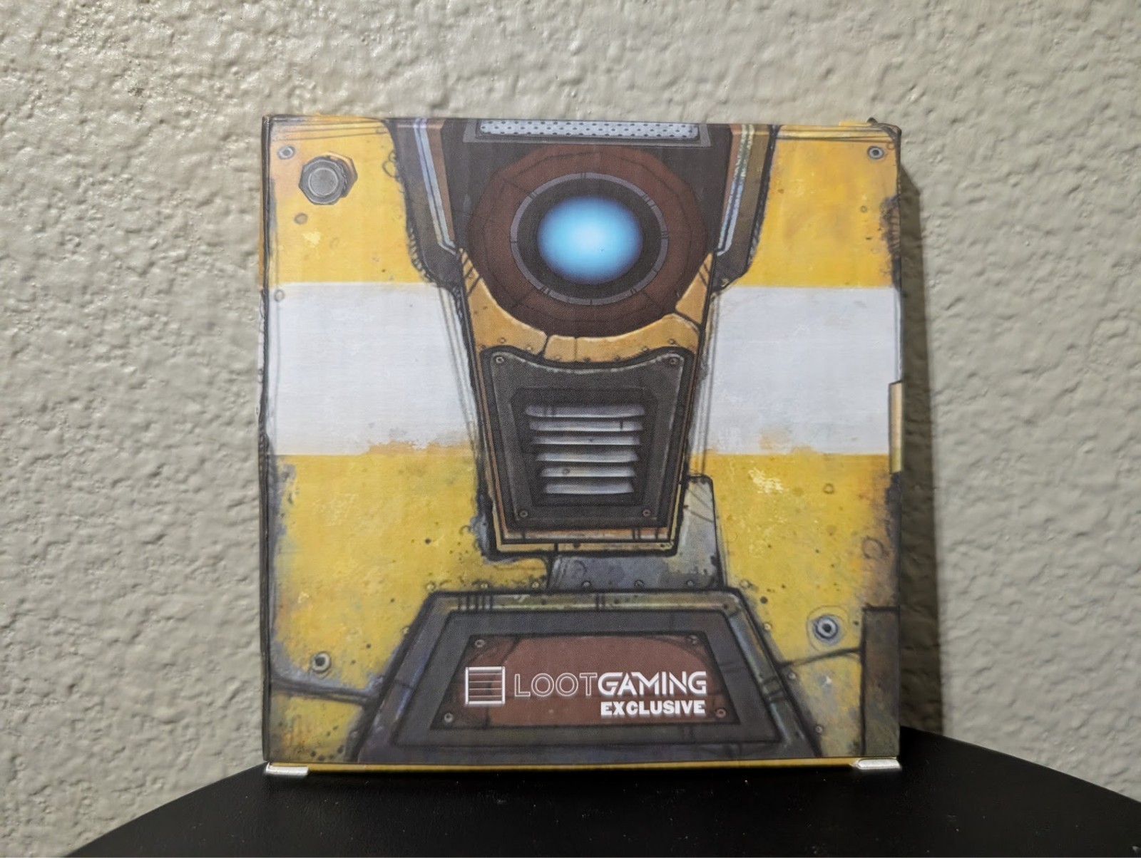 [New] Borderlands Claptrap Bottle Opener Patch Pin Set Bundle Loot Crate Gaming