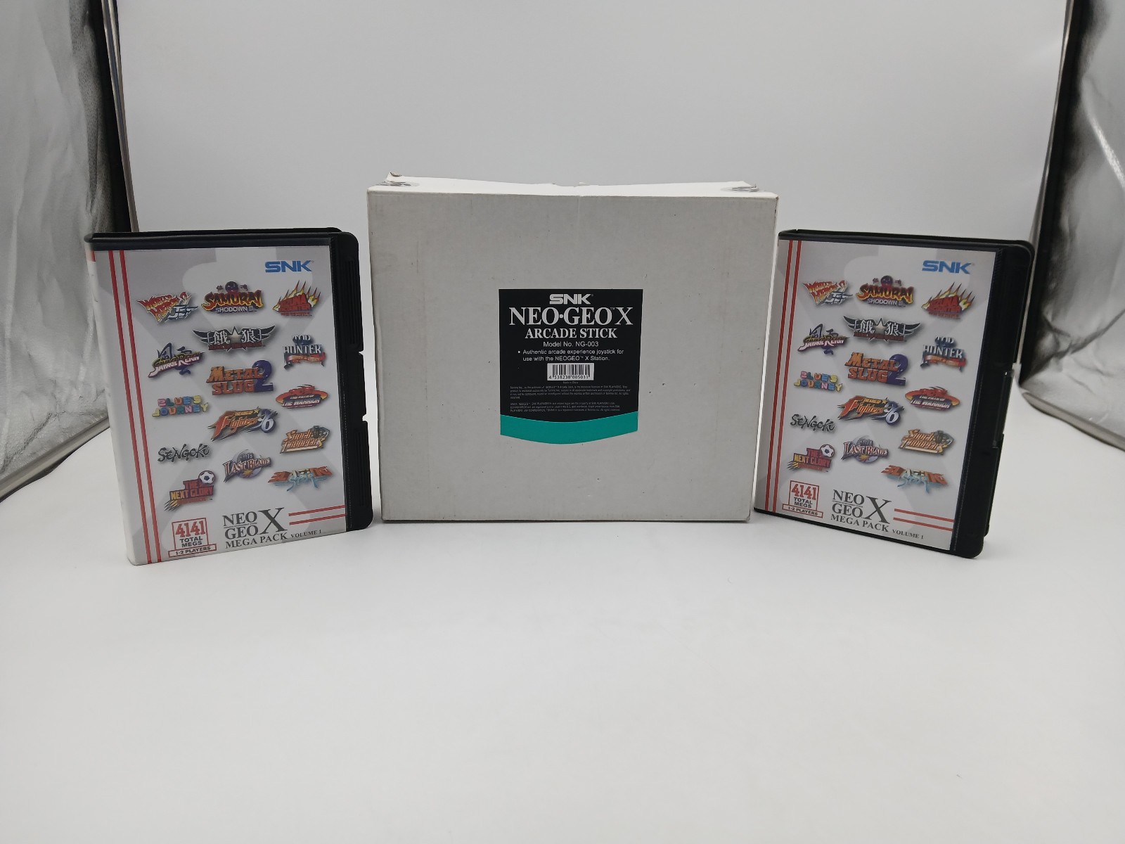 Neo Geo X Mega Pack Vol 1 CIB + Arcade Stick NG-003 Bundle
