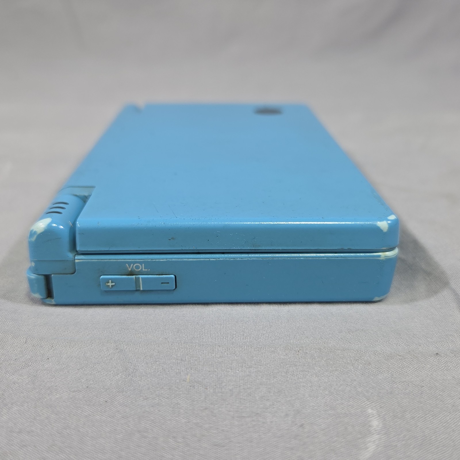 Nintendo DSi Handheld System Touchscreen with Charger and Game Blue Tested Works