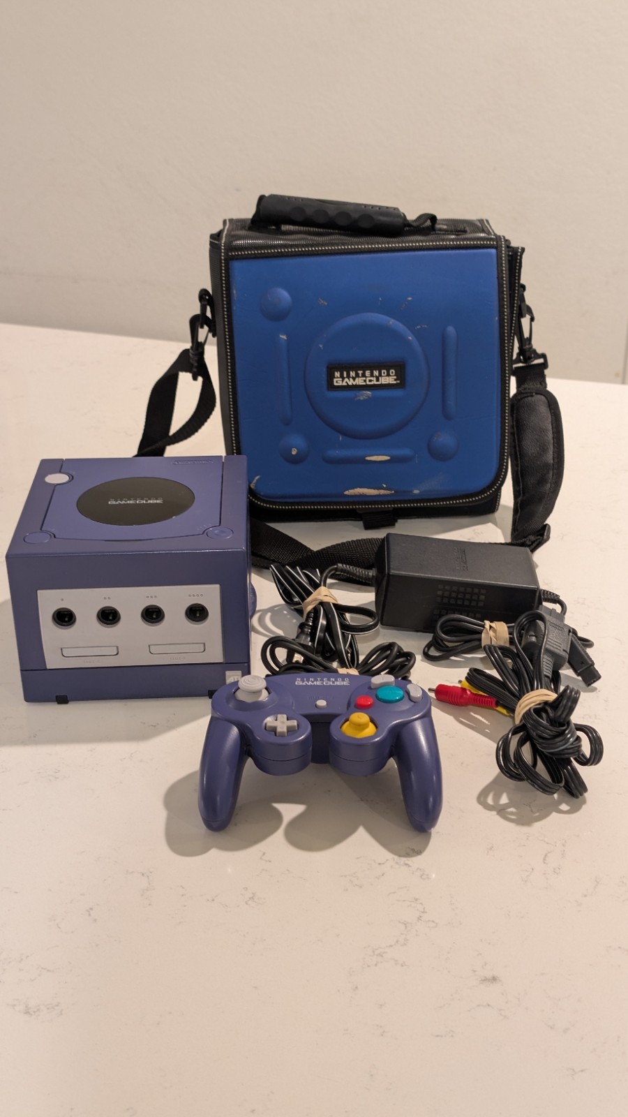Nintendo GameCube Indigo DOL-001 Bundle – OEM Controller Carrying Case