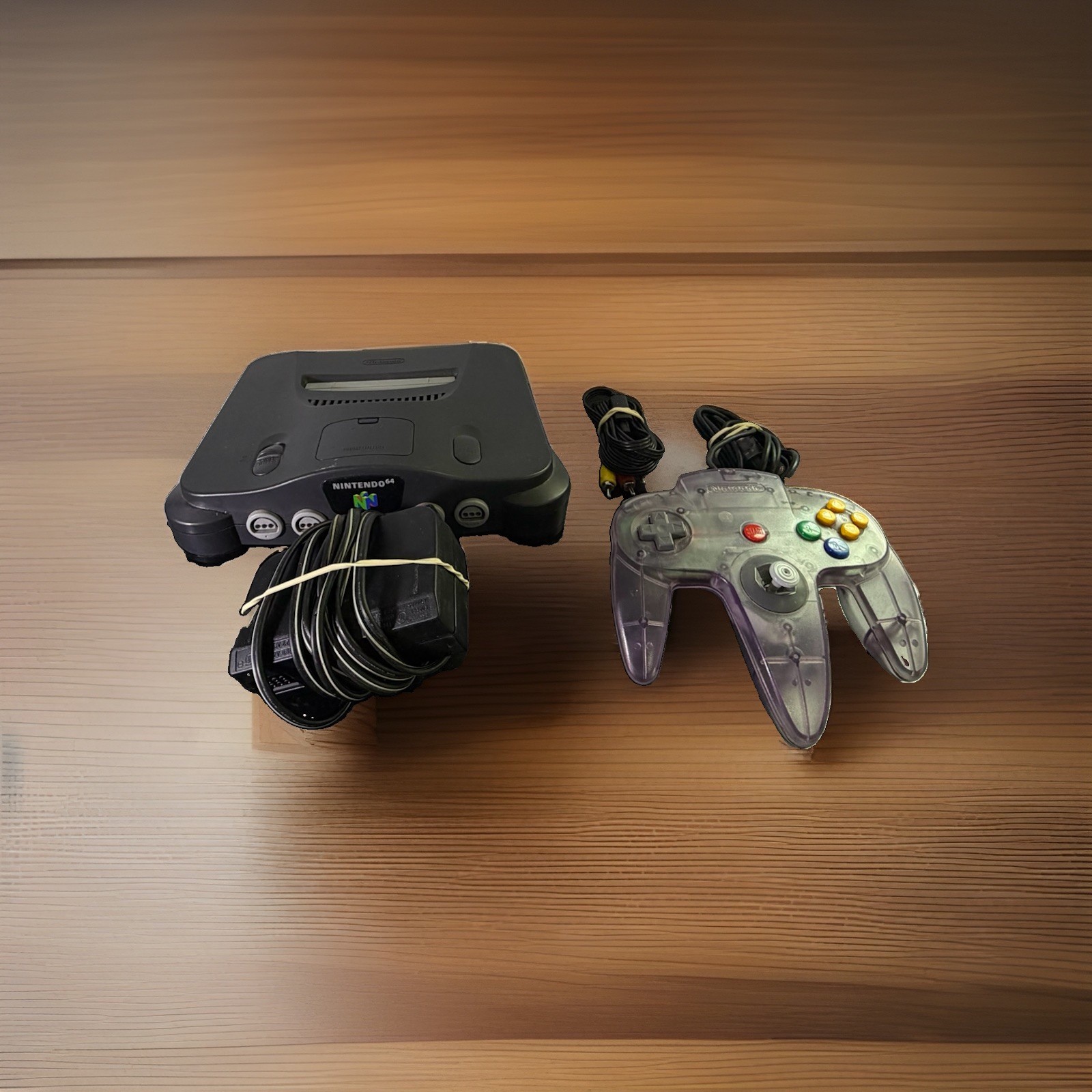 Nintendo 64 Console Bundle w/ Controller, Power Adapter & Games NTSC-U/C 1996