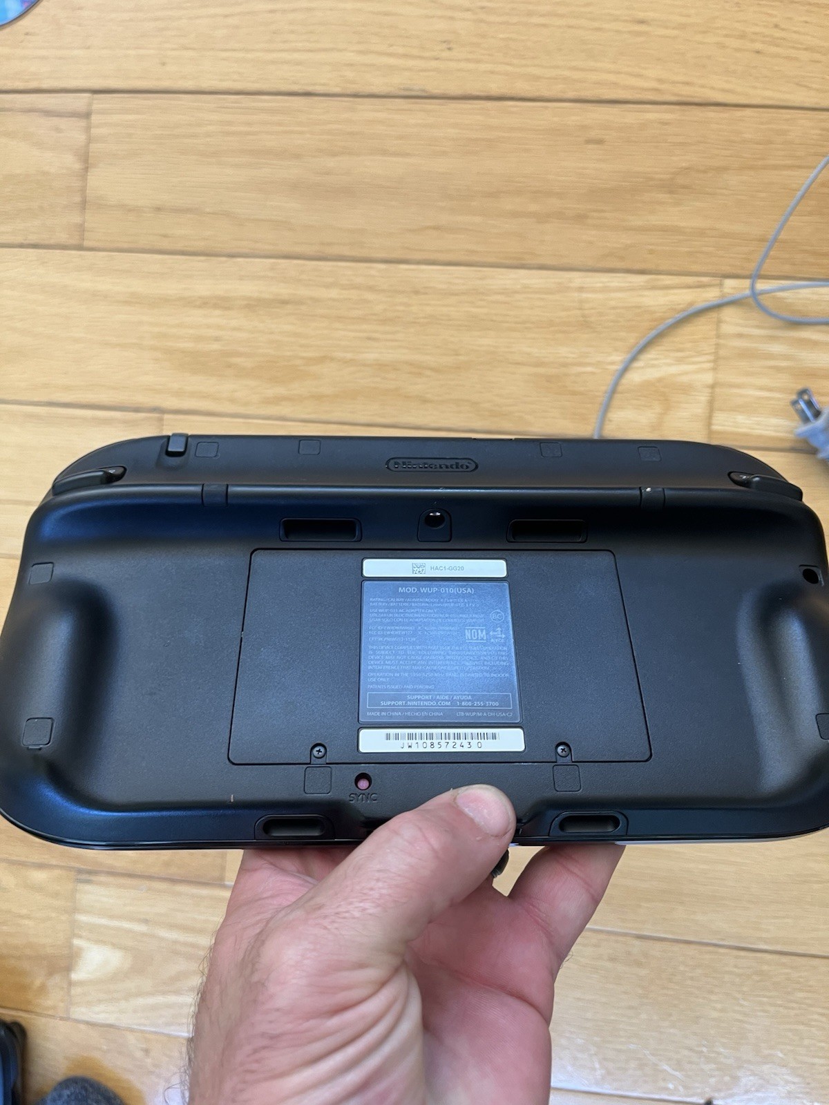 Broken Wii U Gamepad Controller Only – Black WUP-010 For Parts Or Repair