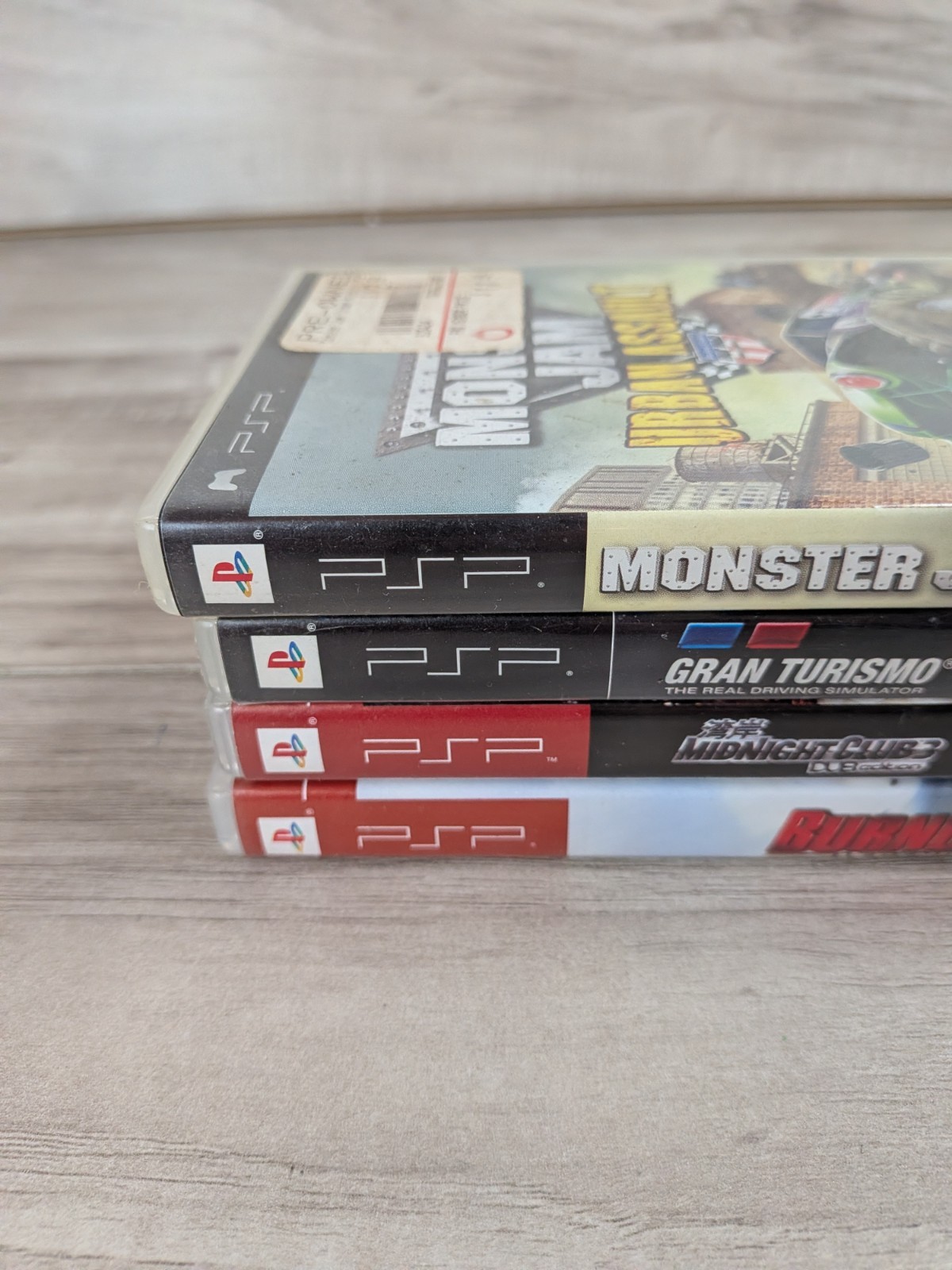 4 EMPTY PSP CASES NO games CASE ONLY!! 2 Include Books.