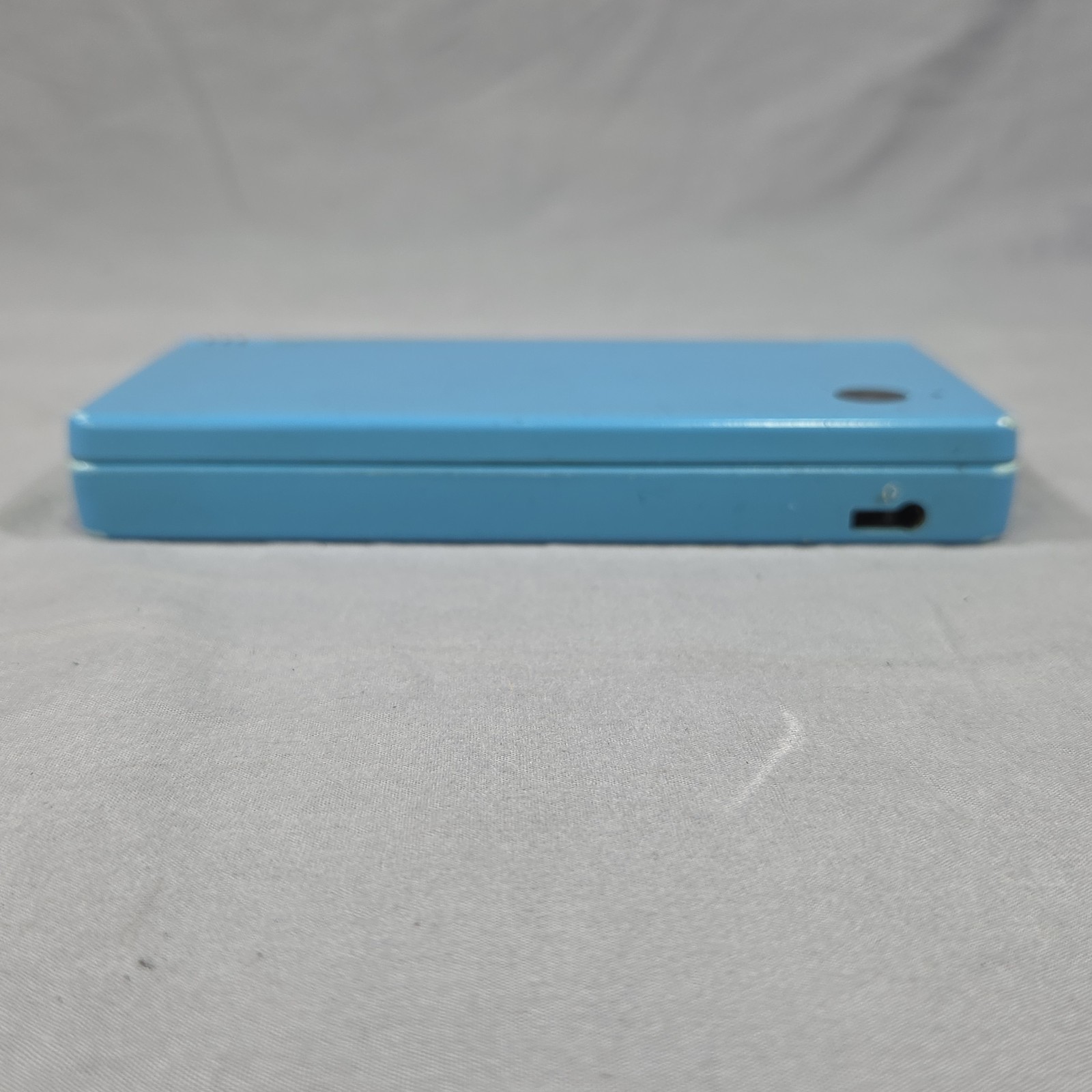 Nintendo DSi Handheld System Touchscreen with Charger and Game Blue Tested Works