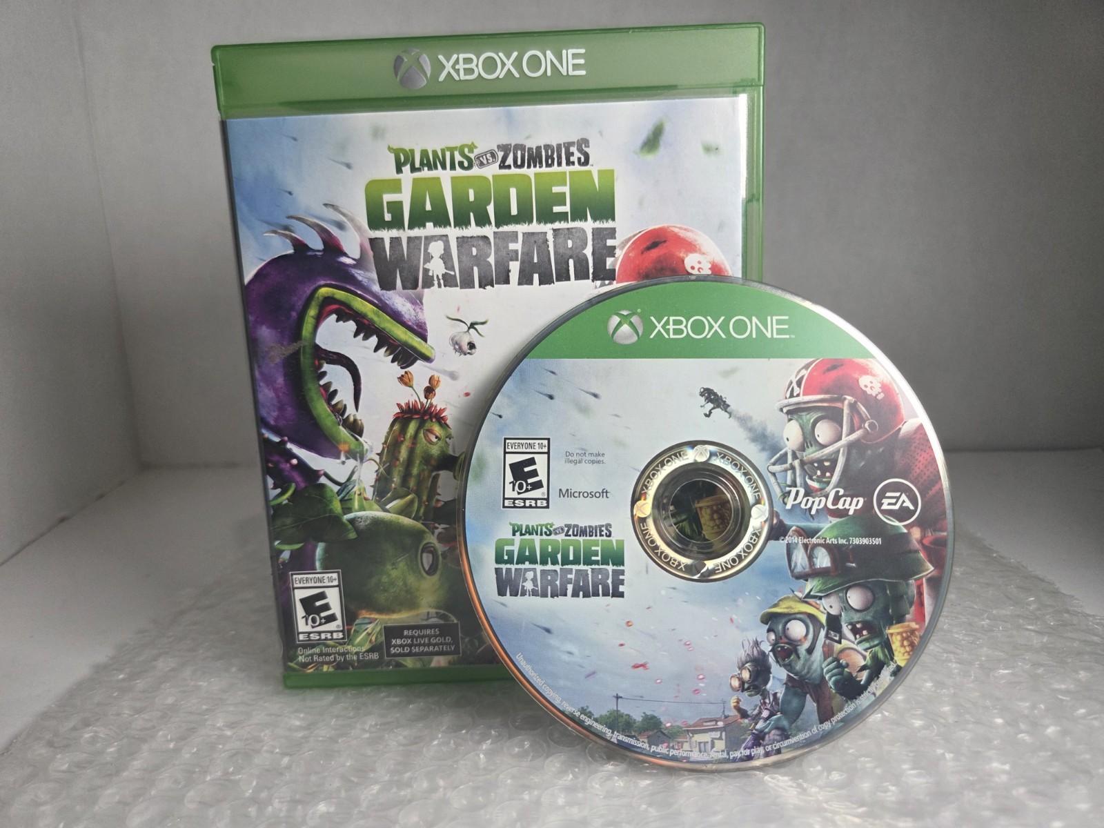Plants Vs Zombies Garden Warfare Microsoft Xbox 1 One Complete In Box CIB Tested