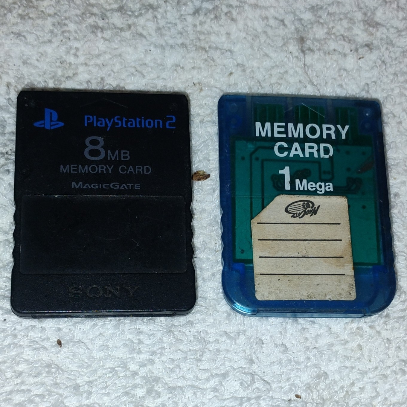 Sony PS2/PS1 MagicGate Memory Cards Lot 2: 8MB SCPH-10020 + 1MB