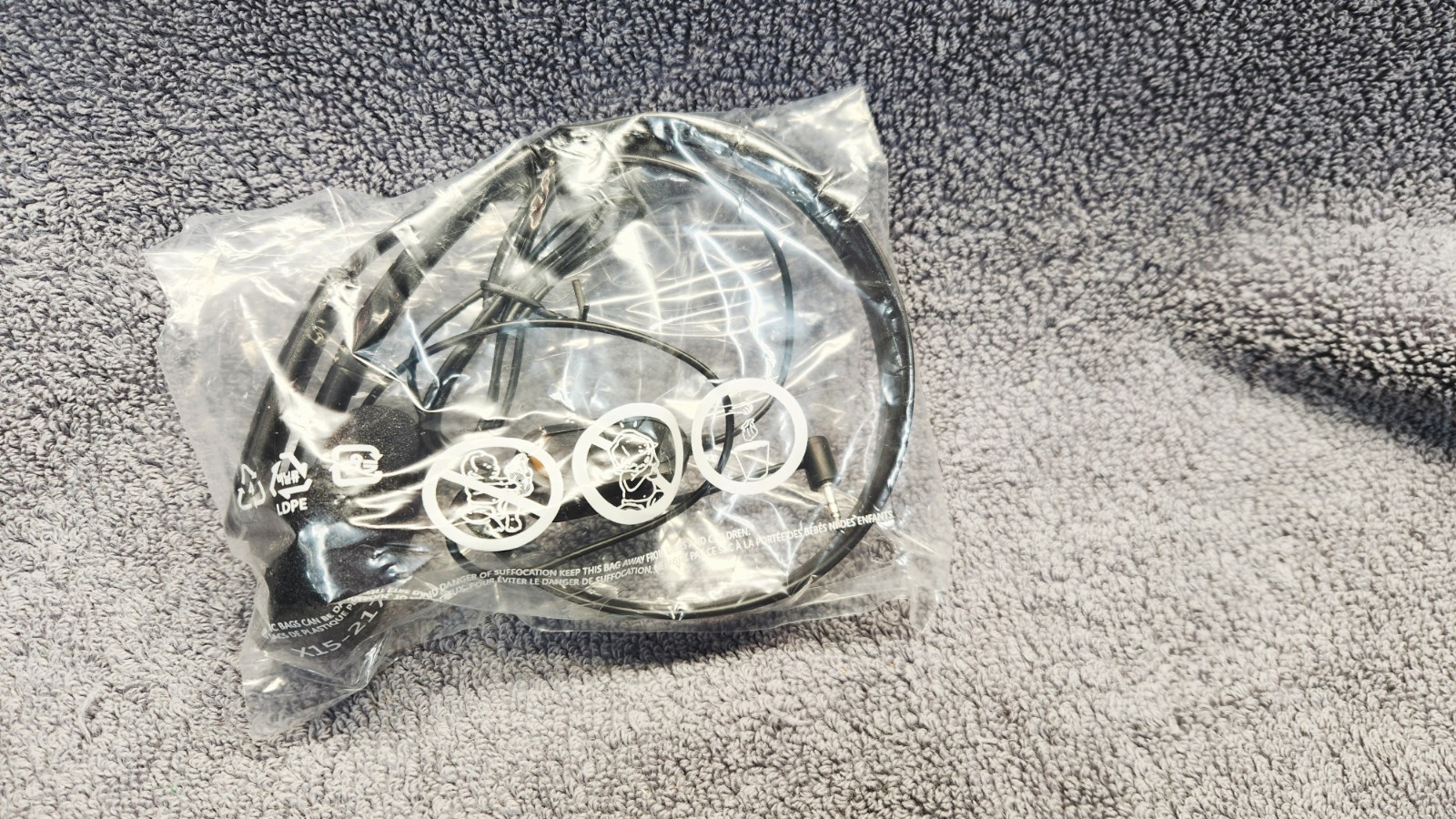 NEW GENUINE OEM MICROSOFT XBOX 360 CHAT HEADSET W/ BOOM MIC VOLUME CONTROL. New.