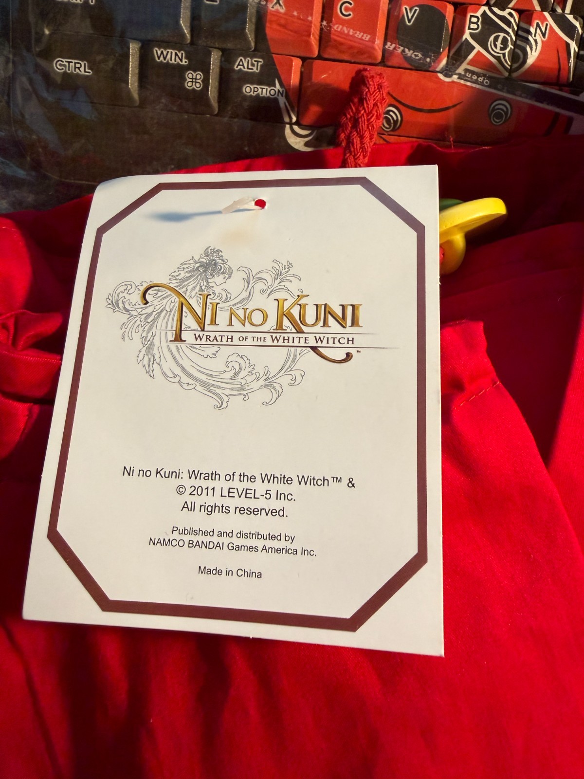 Ni No Kuni: Wrath of the White Witch Promotional Cape Collectible (Nino)