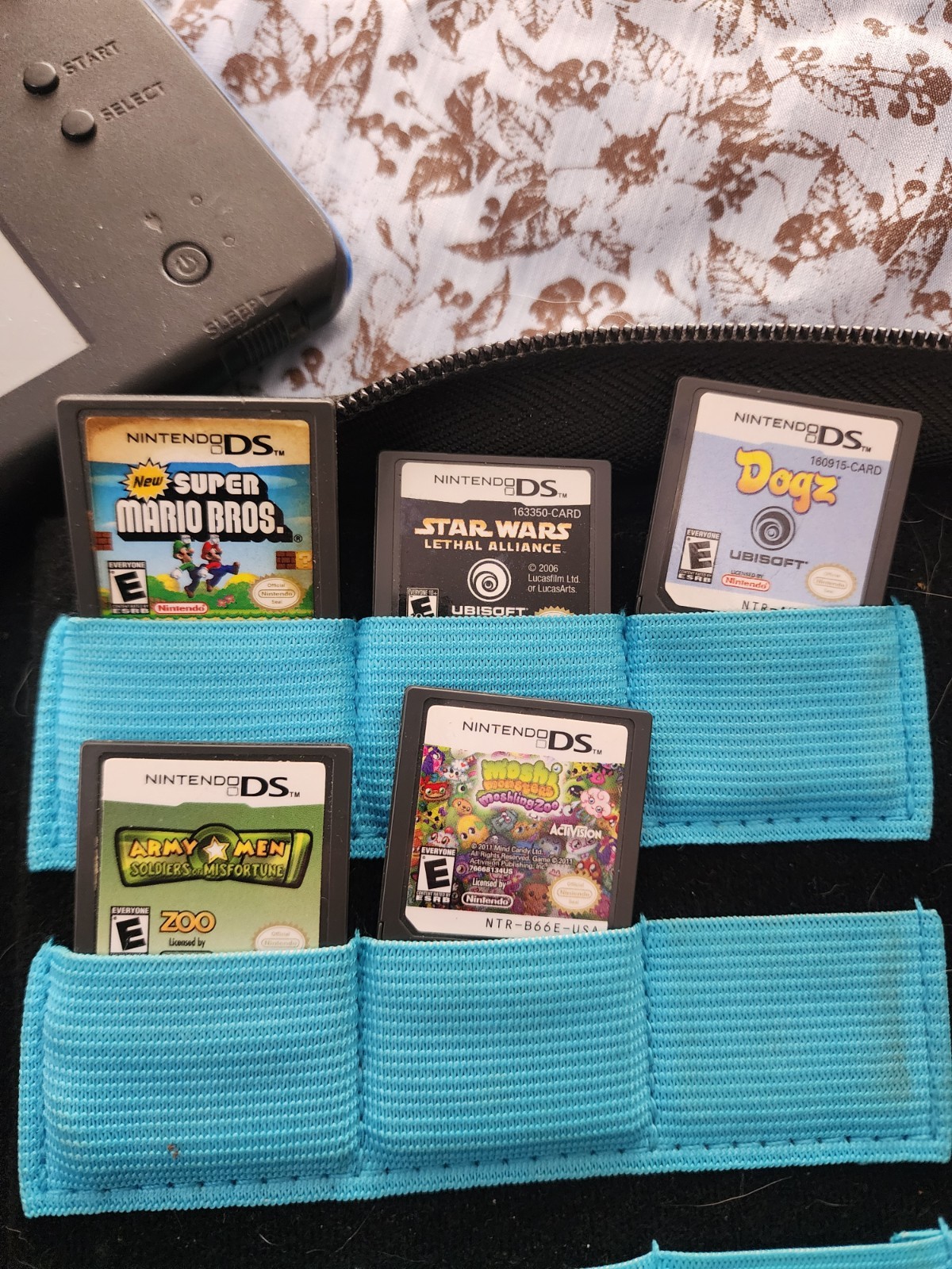 Nintendo 2DS Black/Blue Console Bundle W/ Case Charger & (5) Games *Tested