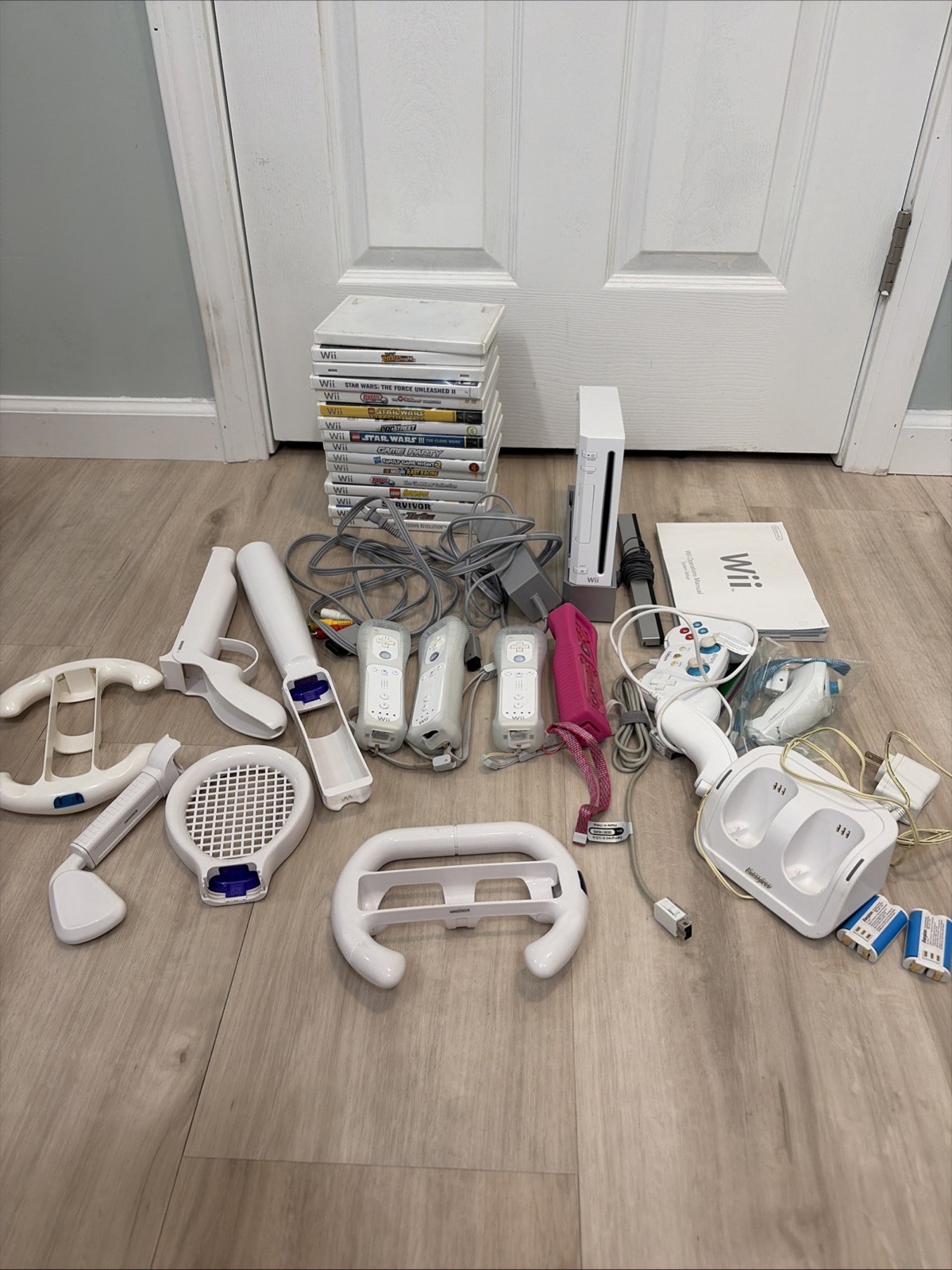 Nintendo Wii Console White RVL-001 Bundle W/ Games, Controllers, Tested *READ