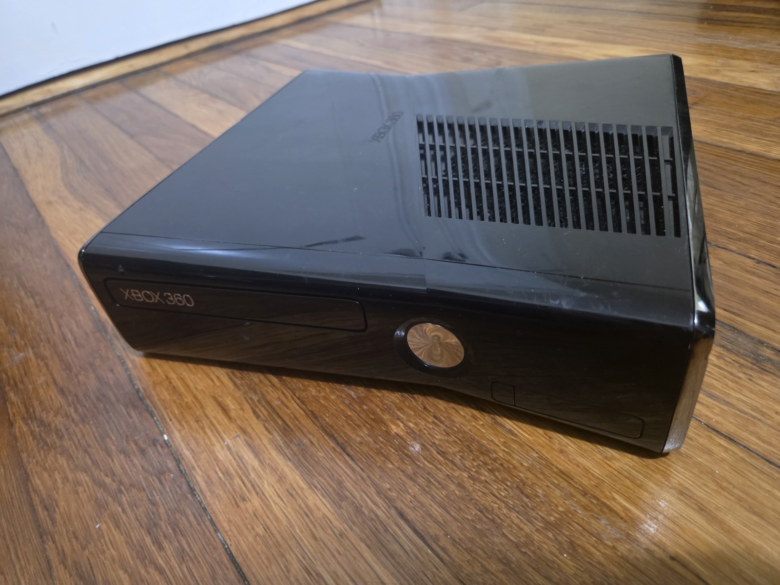 Microsoft Xbox 360 Slim Black Console Bundle – Tested & Working