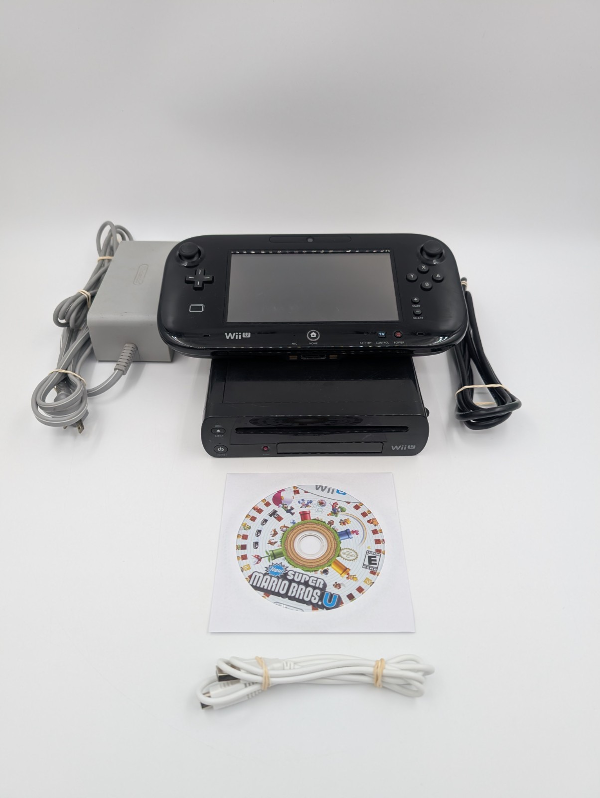 Nintendo Wii U Launch Edition 32GB Black Handheld System w/ Mario Game