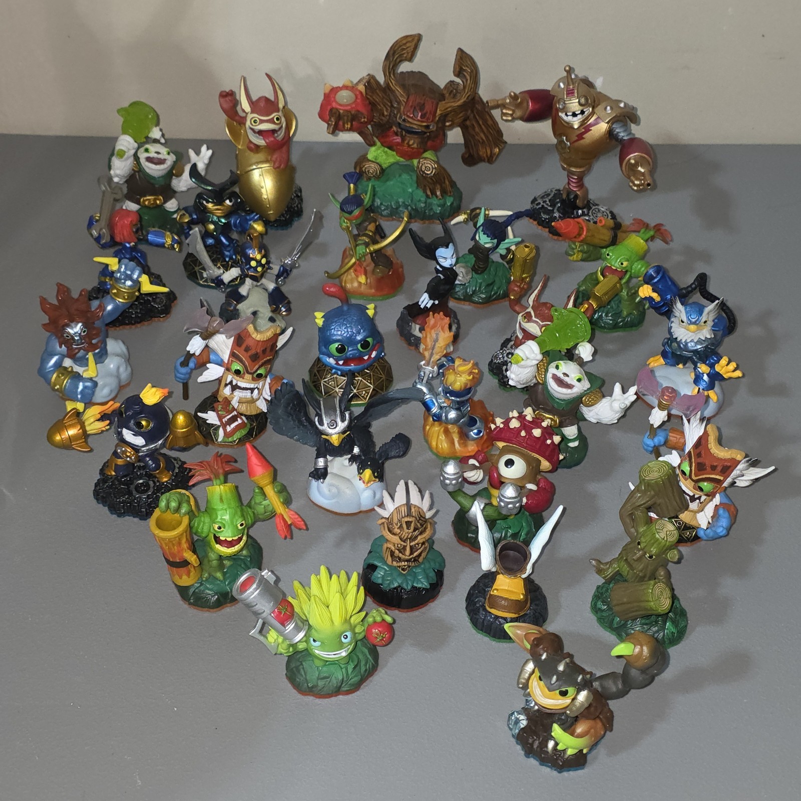 Activision Skylanders Lot (28) Giants, Spyro’s Adventure, Trap Team, SWAP Force