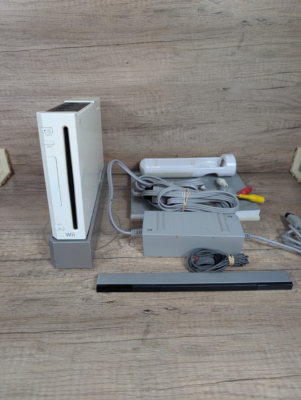 Nintendo Wii RVL-001 Console Bundle Cords Accesories Tested Working
