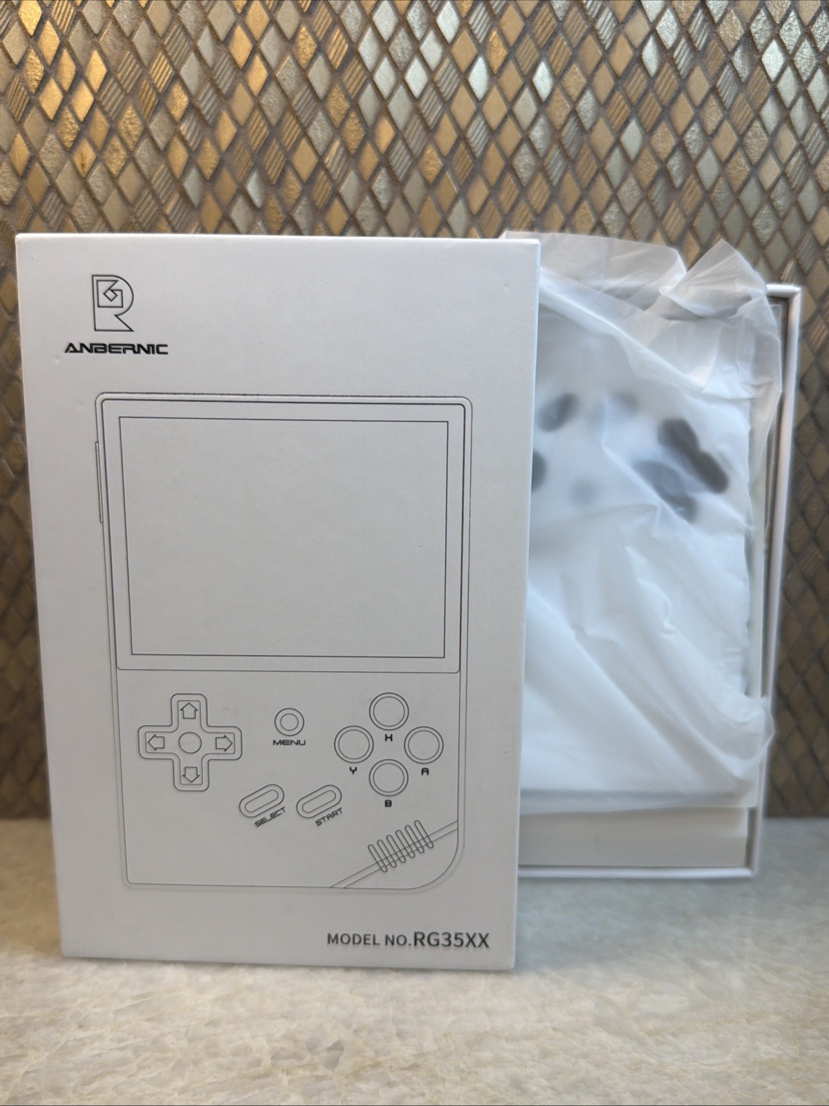 ANBERNIC 2024 NEW RG35XX 3.5 Inch IPS Retro Handheld Game Console New