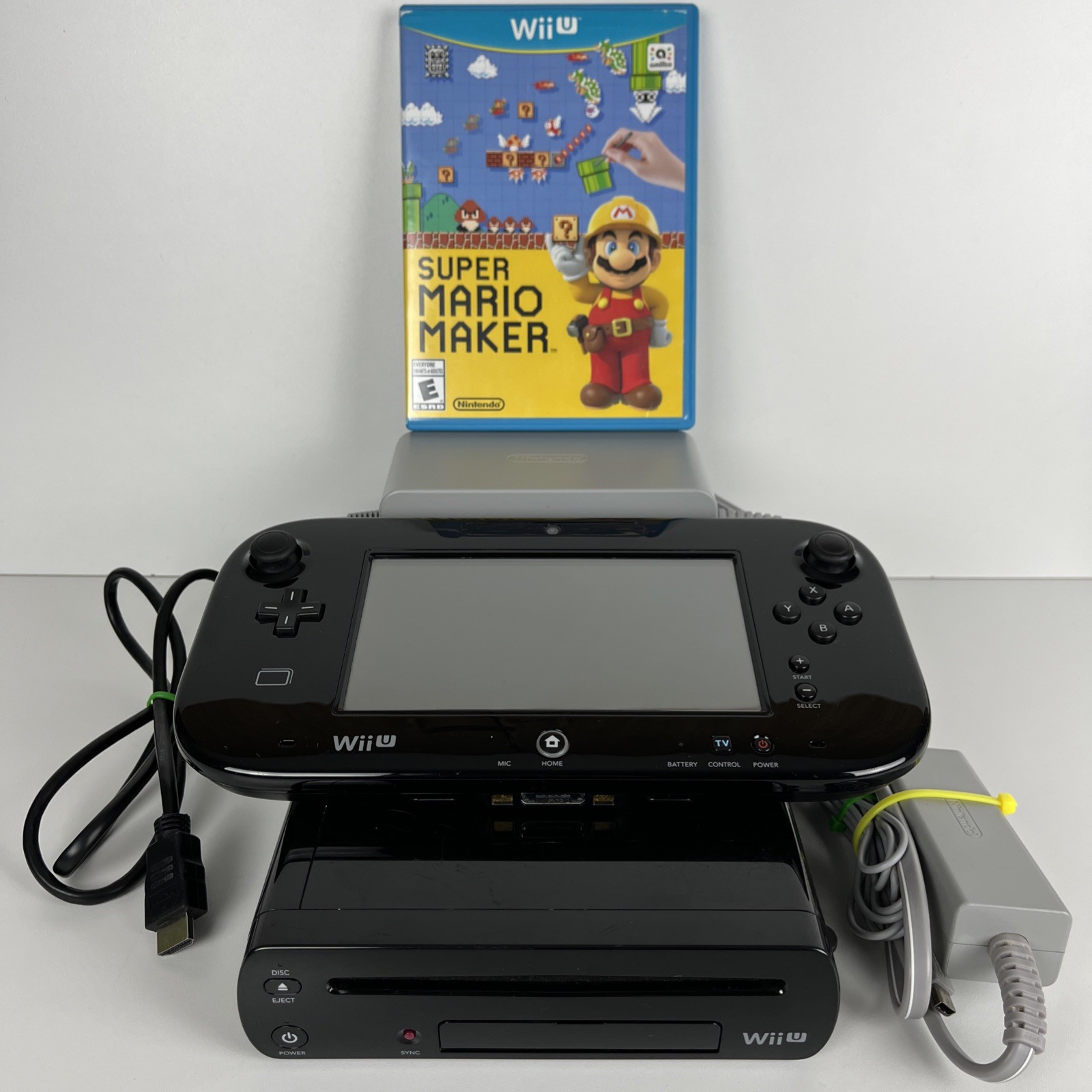 Nintendo Wii U Deluxe 32GB Console & Gamepad Black WUP-101(02) Super Mario Maker