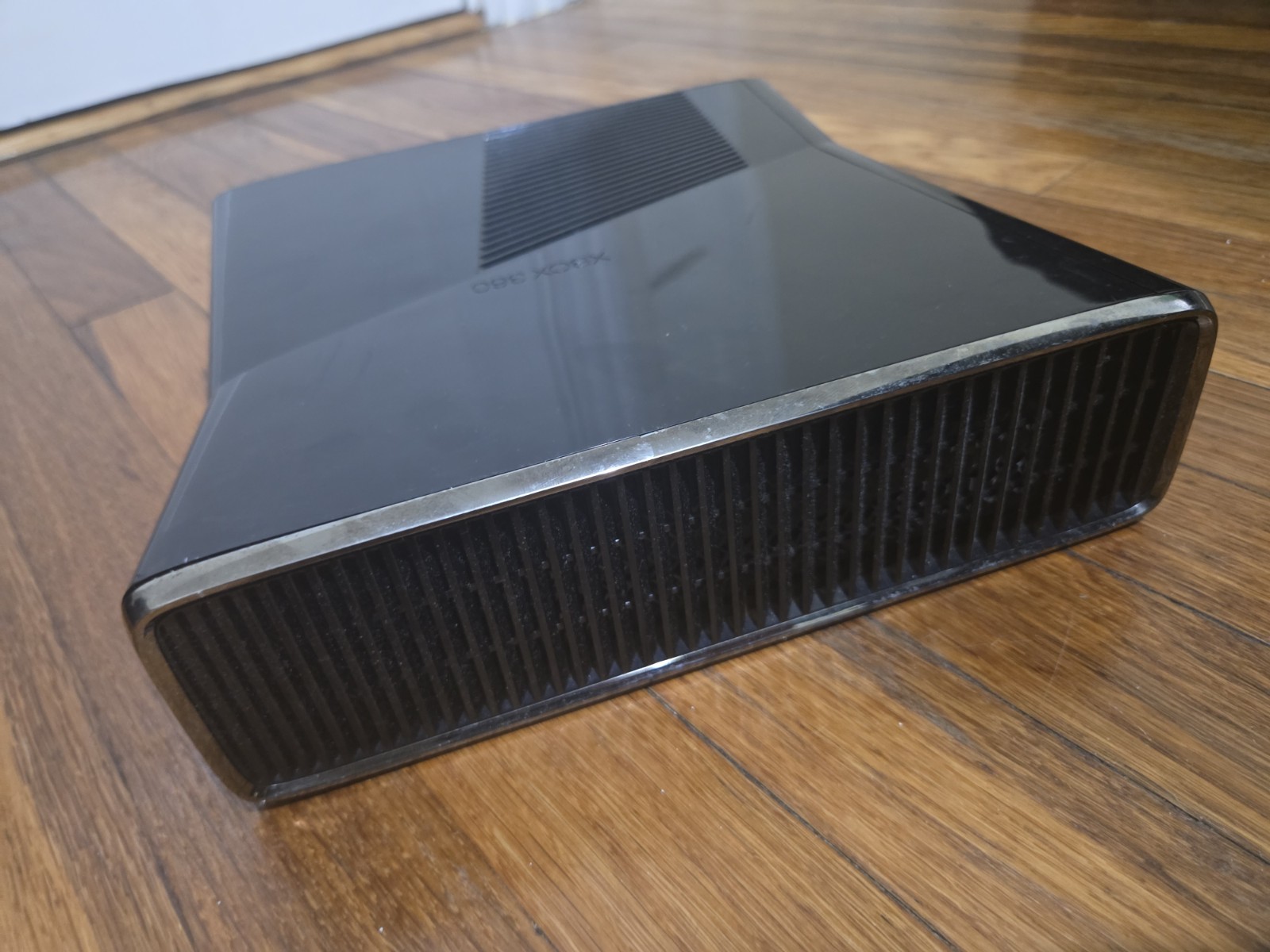 Microsoft Xbox 360 Slim Black Console Bundle – Tested & Working