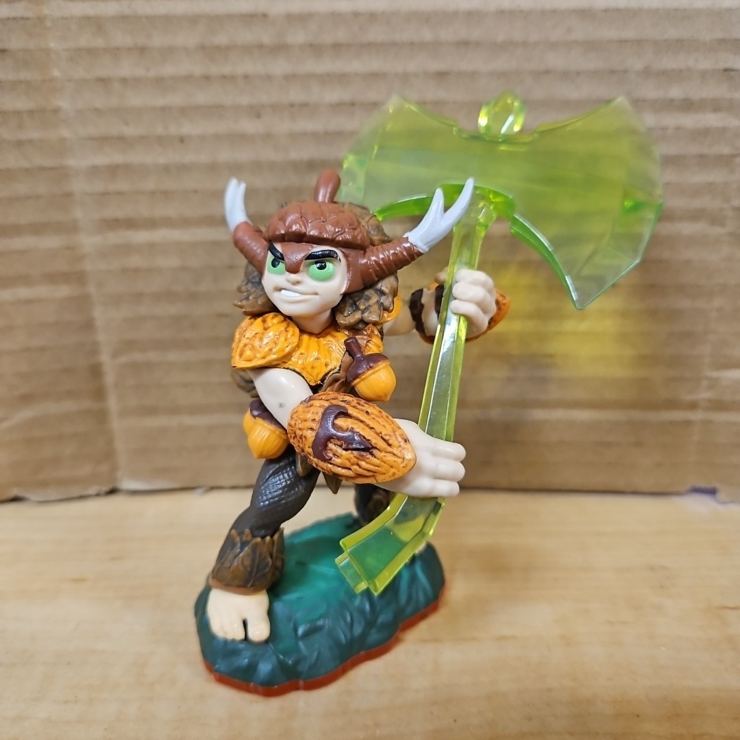 Skylanders Trap Team Master Bushwhack Game Character Figure