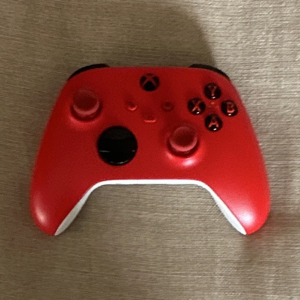 Microsoft Xbox Wireless Controller Red/White Wireless 3.5mm Jack (No Back)