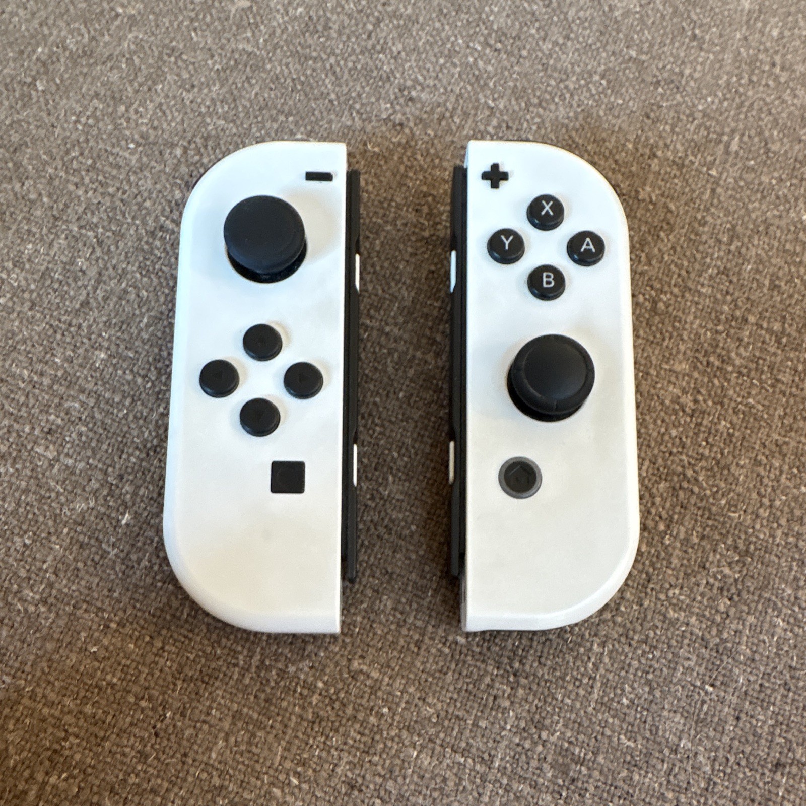 Nintendo Switch OLED Model Handheld System Console White Joy-Con USB-C With Case
