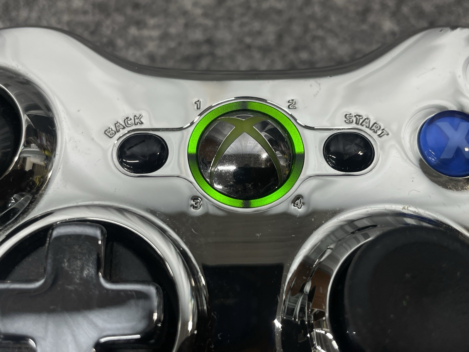Microsoft Xbox 360 Controller Special Edition Silver Chrome – PARTS OR REPAIR