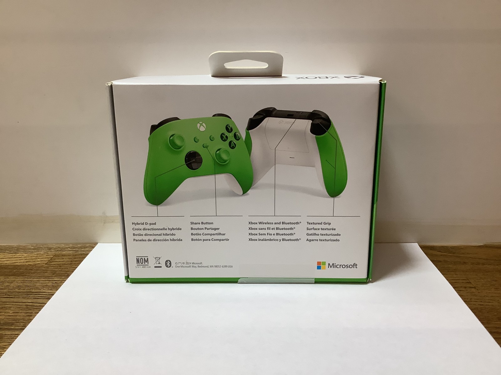 Xbox Wireless Controller – Velocity Green for Xbox Series X|S, Xbox One