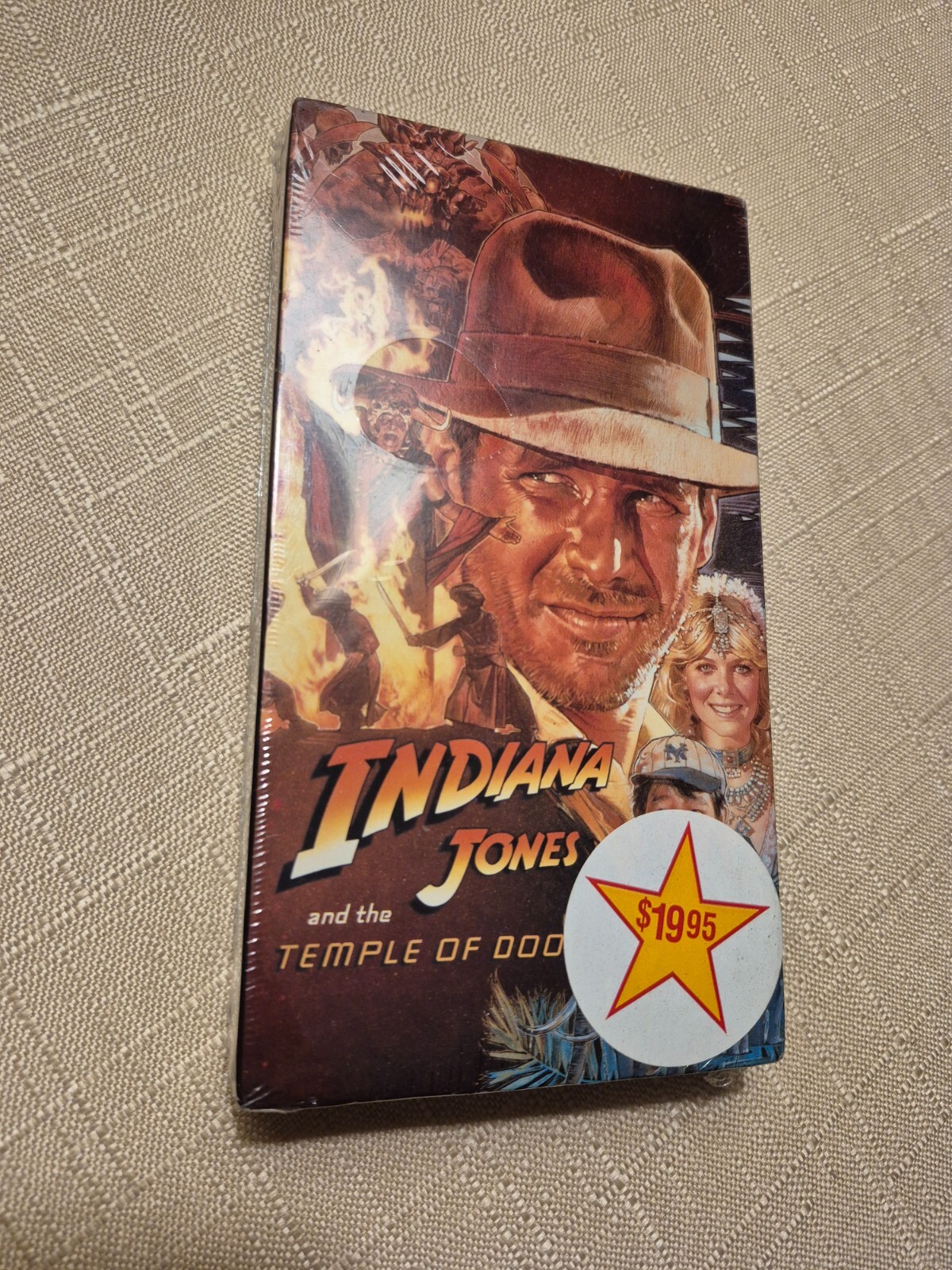 New Indiana Jones And The Temple Of Doom VHS Sealed Paramount Watermark Blk 1986