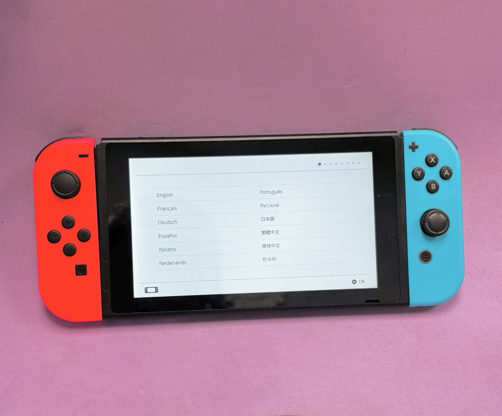 Nintendo Switch HAC-001 Console 32GB Blue/Red Joycons