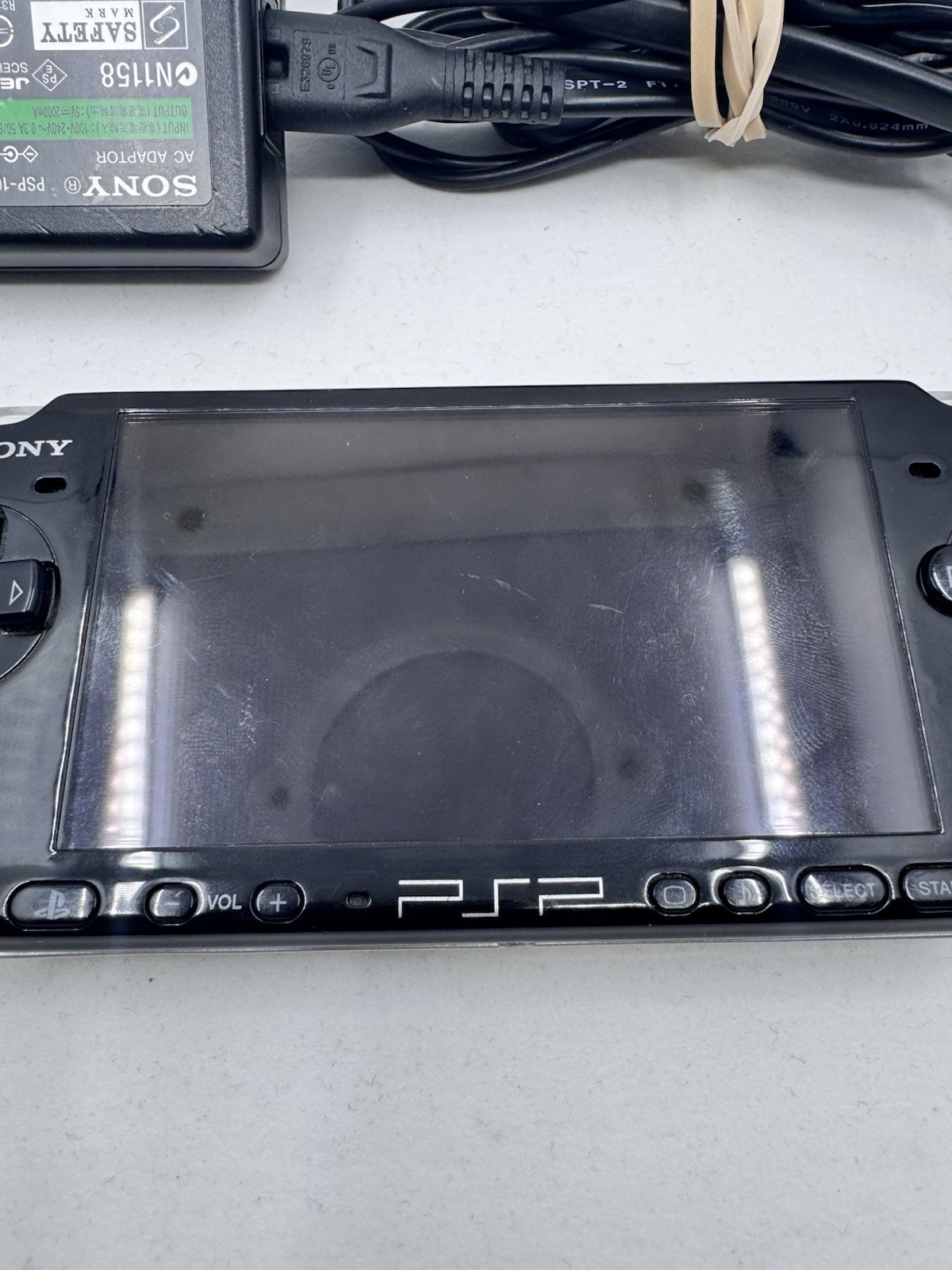 Sony PSP-3000 Black Handheld System [Console & Charger] No Battery Pack