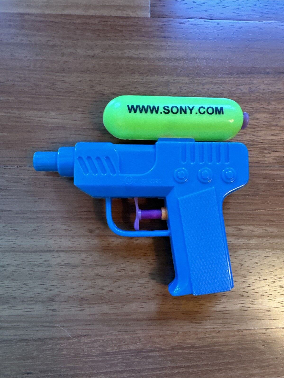 Sony Playstation Water Gun PROMO Vintage Video Game Company Ad Toy Works!
